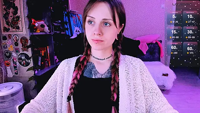 NaniMoore online show from 03-09-25, 11:14