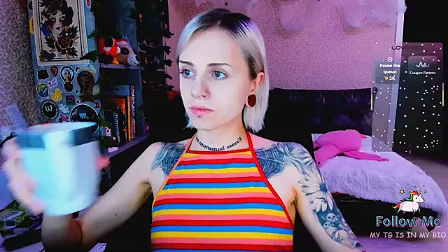 NaniMoore online show from 11-29-25, 08:12