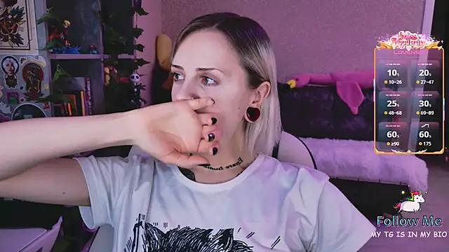 NaniMoore online show from 02-16-26, 09:00