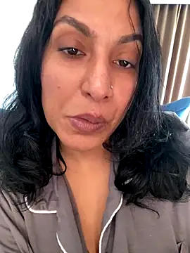 Indianbutter11 online show from 09-27-25, 06:40