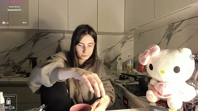 Snapshot of Ayesha_Thebestt chatting on 02-01-26, 07:01 Ayesha Thebestt online show from 02-01-26, 07:01