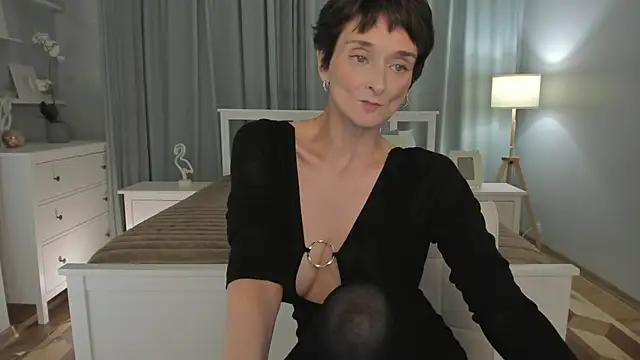 SimonaDeBeauvoir online show from 12-05-24, 12:44