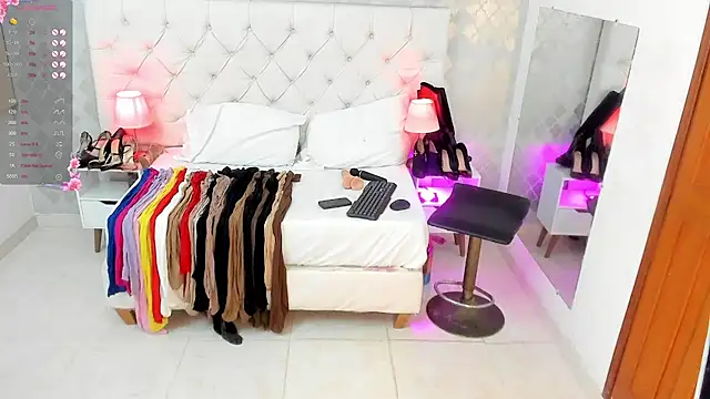 Snapshot of Sara_Gomez chatting on 01-29-25, 03:33 Sara Gomez online show from 01-29-25, 03:33