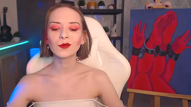 FascinatingEyess online show from 12-22-25, 08:22