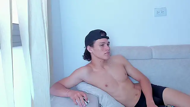 laurent nova online show from 01-28-25, 07:21