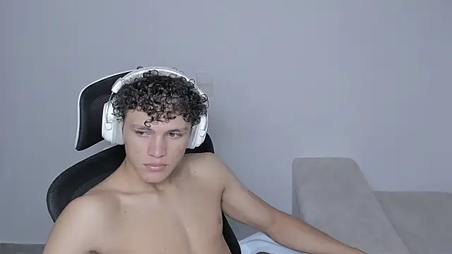 laurent nova online show from 09-15-25, 07:14