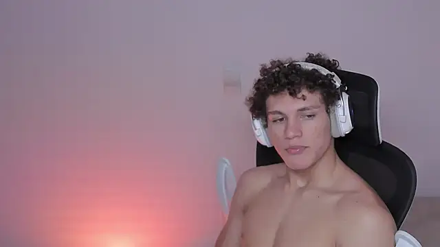 laurent nova online show from 10-17-25, 08:39