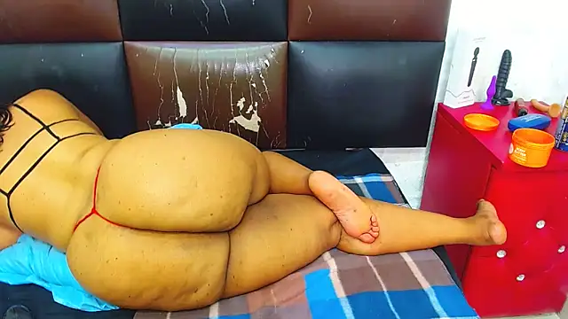 Snapshot of Brookylynbrownxx chatting on 02-12-25, 01:37 Brookylynbrownxx online show from 02-12-25, 01:37