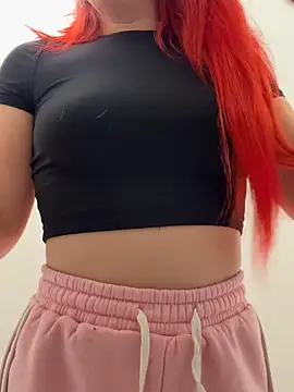 Holly-Glamour online show from 10-04-25, 01:14