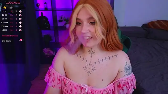 Snapshot of The_Full_Red_Moon chatting on 02-05-25, 02:48 The Full Red Moon online show from 02-05-25, 02:48