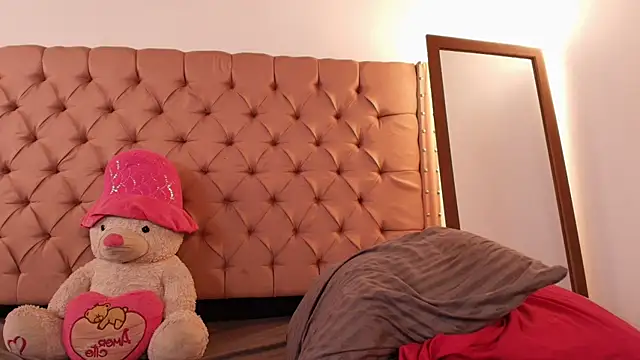 xanna sweet online show from 12-12-24, 11:47