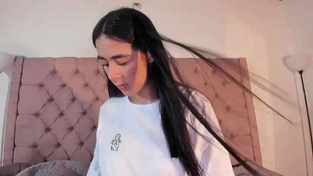 xanna sweet online show from 01-28-25, 08:04