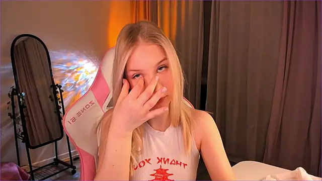 Eva Davi online show from 03-13-26, 02:51