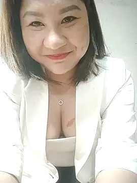 Rose DiDi online show from 02-17-25, 05:14