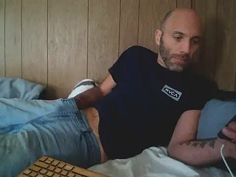 Snapshot of Disdikisgr8x5 chatting on 12-31-24, 09:39 Disdikisgr8x5 online show from 12-31-24, 09:39