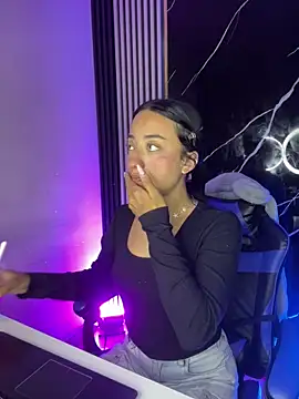 Ady 18 online show from 12-17-25, 08:15