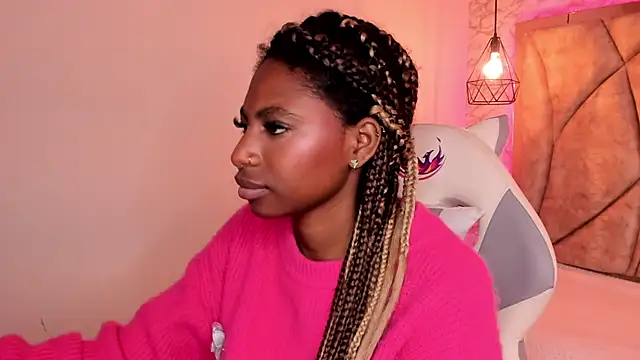 Queen perla  online show from 01-27-25, 03:18