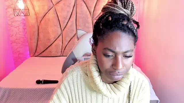 Queen perla  online show from 01-31-25, 12:18