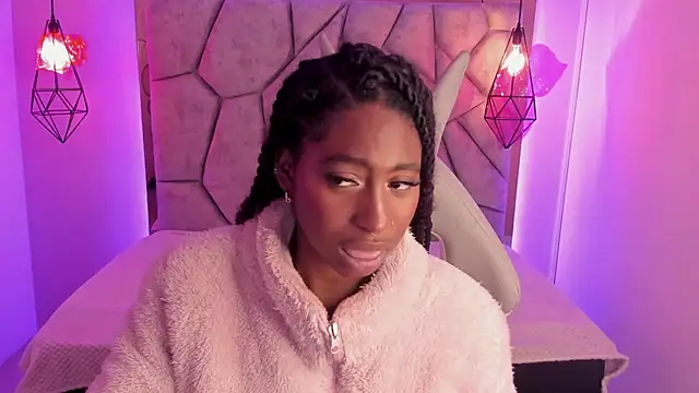 Queen perla  online show from 03-19-25, 03:29