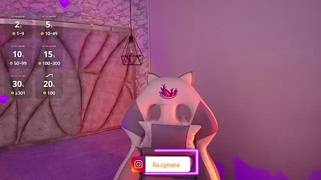 Queen perla  online show from 11-25-25, 11:43