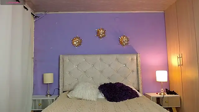 Kim and Mia online show from 09-27-25, 11:48