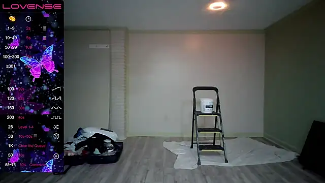 Snapshot of Milfshakecafe chatting on 09-18-25, 12:34 Milfshakecafe online show from 09-18-25, 12:34