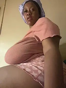 Chubbykarisma27 online show from 03-09-25, 07:59