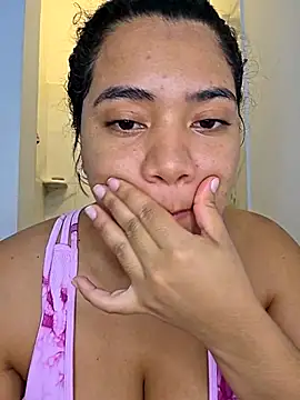 Watagatapitusberry1 online show from 11-05-25, 02:00