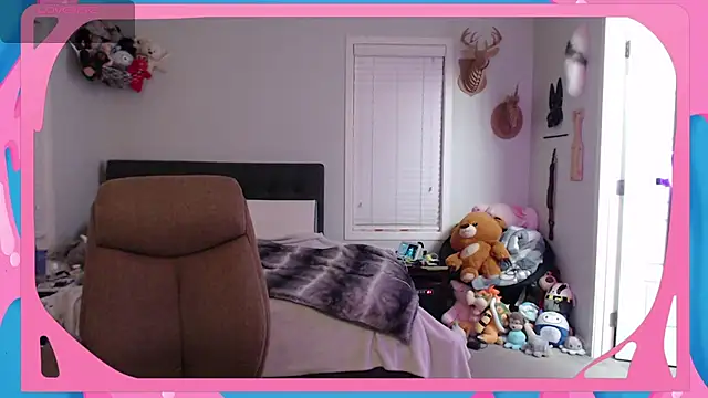 CirqueNoirBlu online show from 10-15-25, 03:50