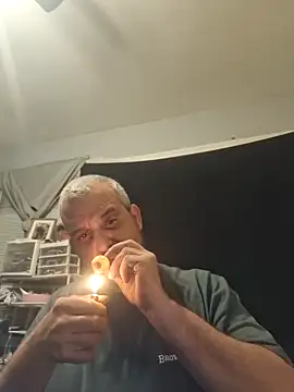 Snapshot of silkstroker6981 chatting on 03-02-26, 06:25 silkstroker6981 online show from 03-02-26, 06:25