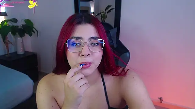 lizowenn  online show from 09-10-25, 07:25