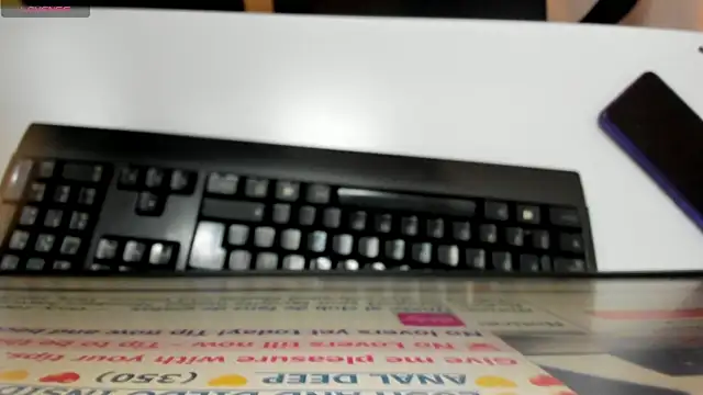 Snapshot of GiaFox_ chatting on 10-17-25, 03:53 GiaFox online show from 10-17-25, 03:53
