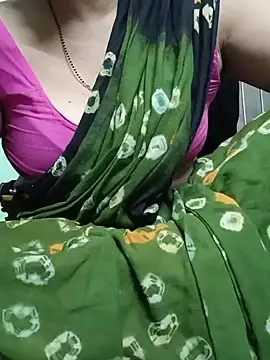 Snapshot of Rosy-B chatting on 06-19-26, 01:59 Rosy-B online show from 06-19-26, 01:59