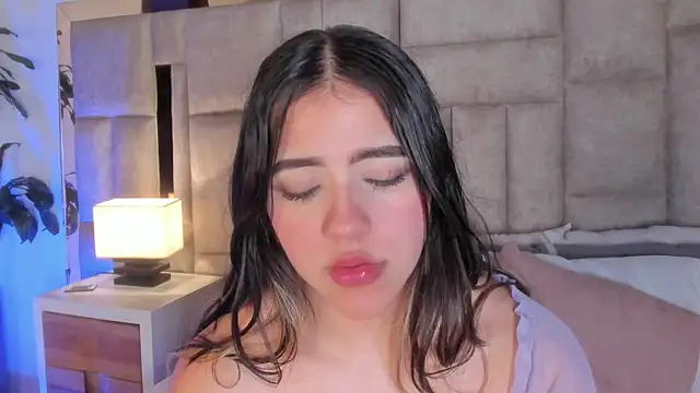 Snapshot of SofiScott_ chatting on 03-13-25, 01:21 SofiScott online show from 03-13-25, 01:21