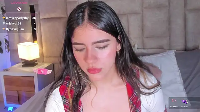 Snapshot of SofiScott_ chatting on 03-14-25, 11:32 SofiScott online show from 03-14-25, 11:32