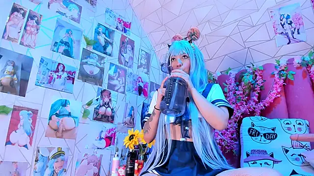 Snapshot of Alicebenett chatting on 09-26-25, 08:35 Alicebenett online show from 09-26-25, 08:35