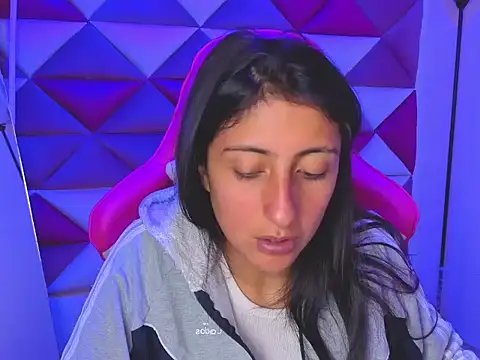 Cameron cutte online show from 11-04-25, 08:52