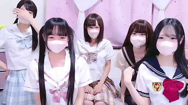 Suzu ch xx online show from 11-23-25, 01:22