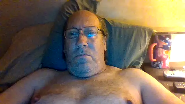 Snapshot of hornyrich69 chatting on 06-13-26, 05:49 hornyrich69 online show from 06-13-26, 05:49