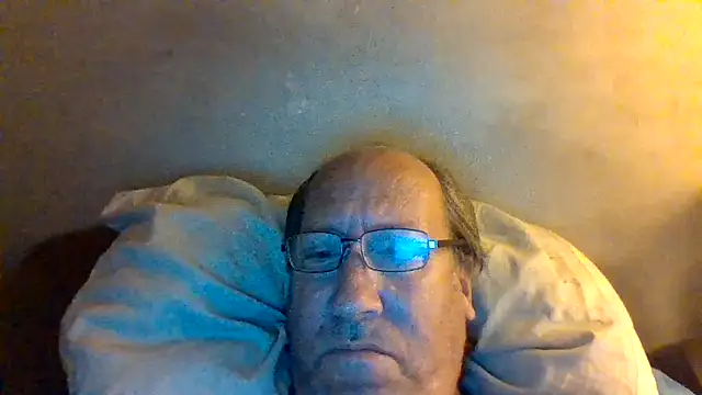 Snapshot of hornyrich69 chatting on 06-24-26, 05:28 hornyrich69 online show from 06-24-26, 05:28