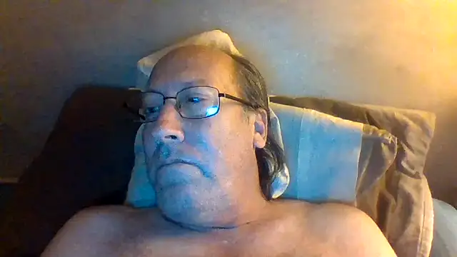 Snapshot of hornyrich69 chatting on 07-03-26, 03:02 hornyrich69 online show from 07-03-26, 03:02