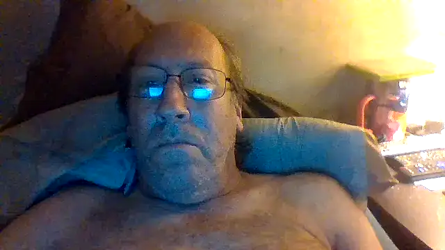 Snapshot of hornyrich69 chatting on 07-14-26, 07:02 hornyrich69 online show from 07-14-26, 07:02