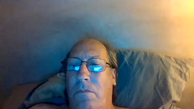 Snapshot of hornyrich69 chatting on 07-17-26, 04:52 hornyrich69 online show from 07-17-26, 04:52
