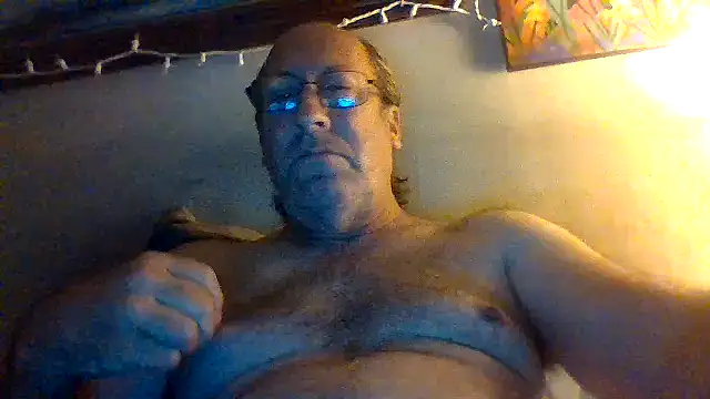 Snapshot of hornyrich69 chatting on 07-25-26, 07:17 hornyrich69 online show from 07-25-26, 07:17