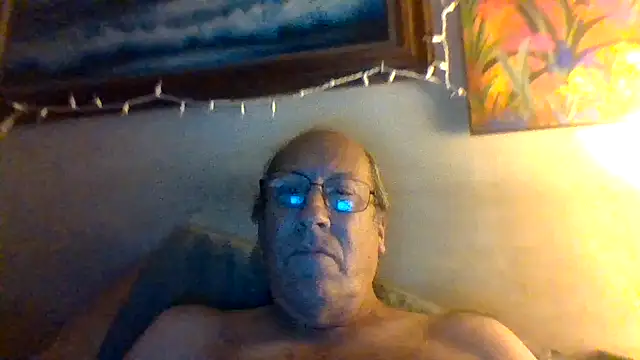 Snapshot of hornyrich69 chatting on 07-27-26, 05:47 hornyrich69 online show from 07-27-26, 05:47