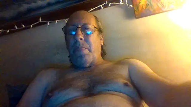 Snapshot of hornyrich69 chatting on 08-03-26, 03:27 hornyrich69 online show from 08-03-26, 03:27