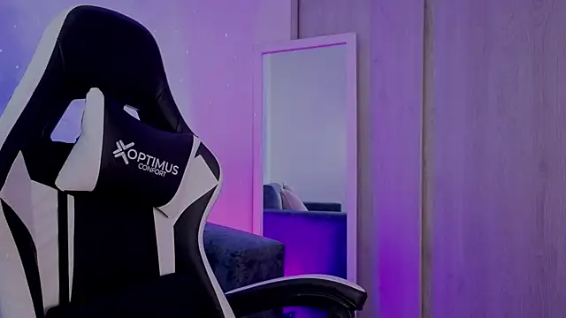 Alisa  walker online show from 09-30-25, 07:19