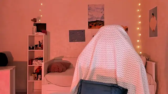 Britney Ross online show from 11-03-25, 03:19