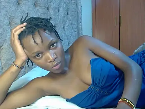 Snapshot of Naughty_Girl17 chatting on 03-04-25, 07:32 Naughty Girl17 online show from 03-04-25, 07:32