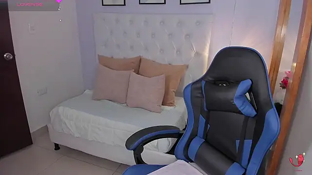 kitty kayo online show from 02-11-26, 03:33